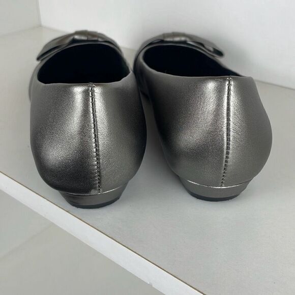 Ann Taylor LOFT Bow Accent Micro Wedge Flats 6 - Picture 10 of 16